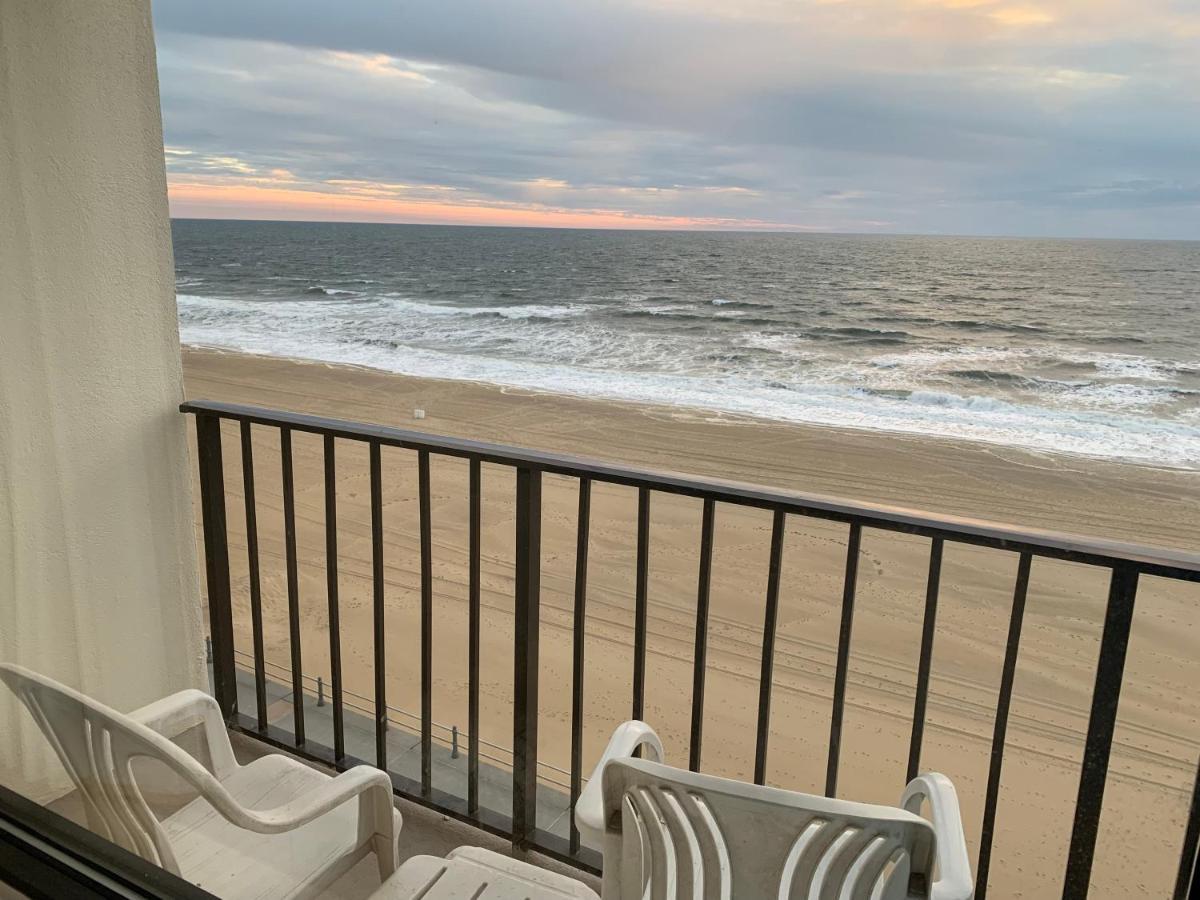 Apartamento Barclay Towers Virginia Beach Exterior foto