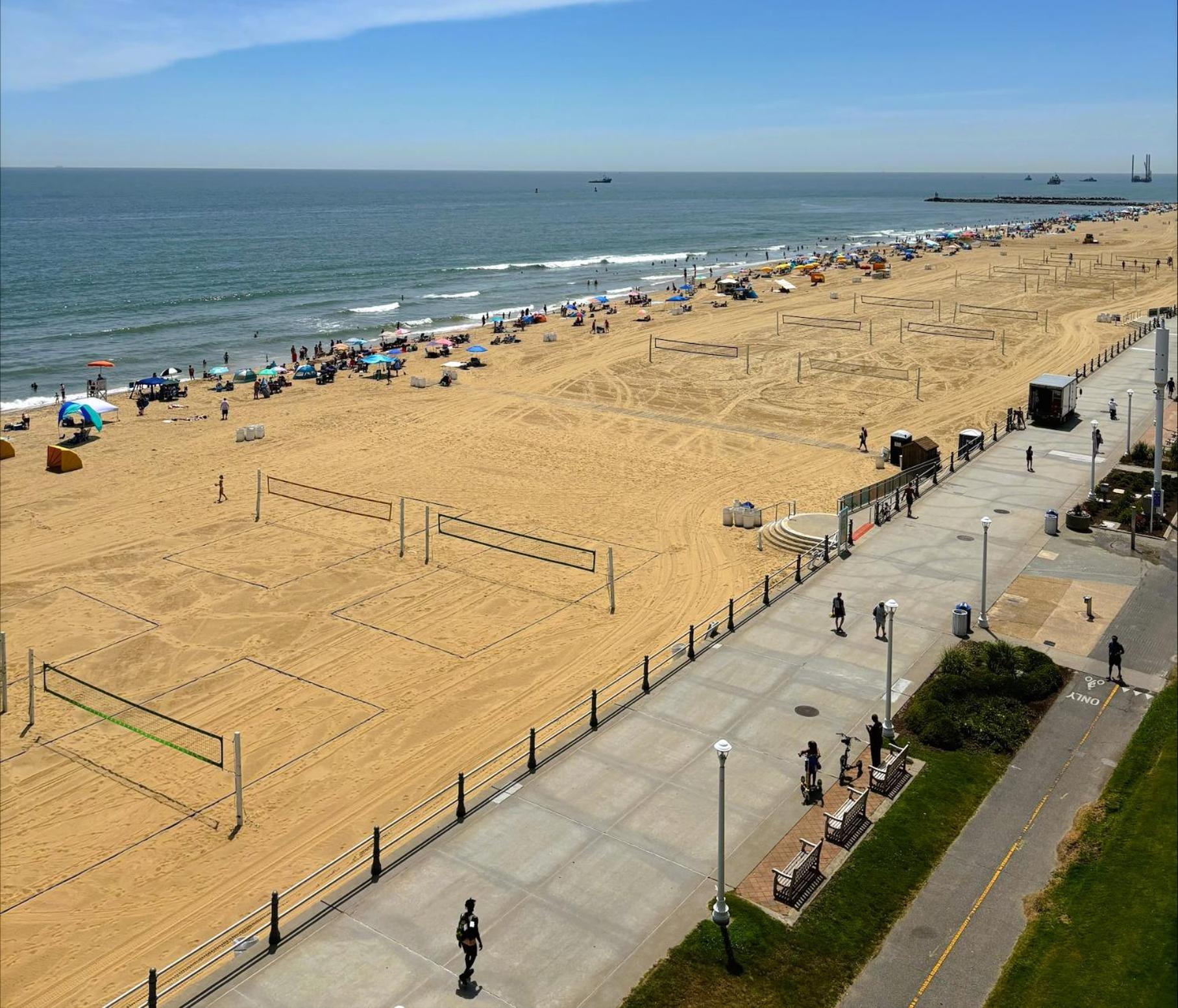 Apartamento Barclay Towers Virginia Beach Exterior foto